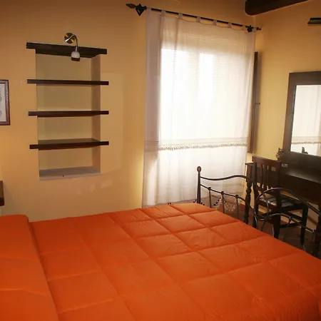 Residenza Sguitti Tra Tropea E Capo Vaticano Couette-café